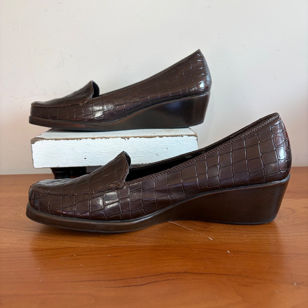 A2 by Aerosoles Tempting Brown Croc Embossed Wedge Loafers Womens 8M